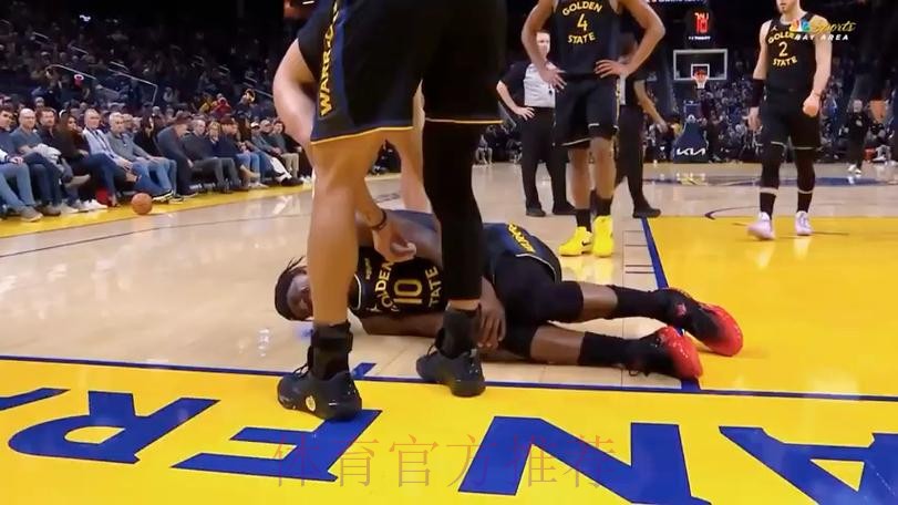 巴特勒受伤时还跟希尔德笑骂：闭上你的臭嘴！唉我的膝盖……