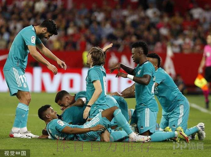 西甲-本泽马绝杀!皇马连扳3球3-2逆转塞维利亚 西甲-本泽马绝杀!皇马连扳3球3-2逆转塞维利亚