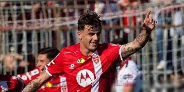 马尔蒂尼联系贝尔 询问其工资要求以及今夏意向